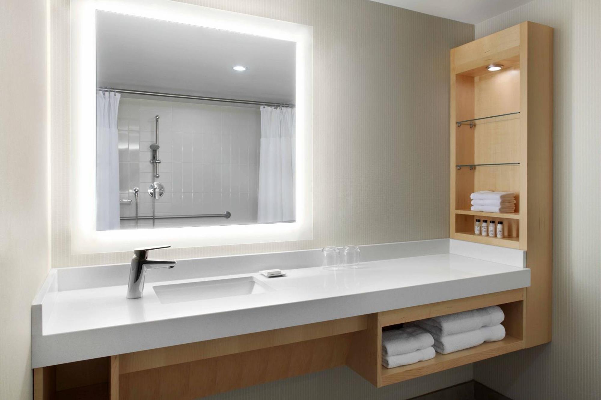 Delta Hotels By Marriott Ottawa City Centre Buitenkant foto